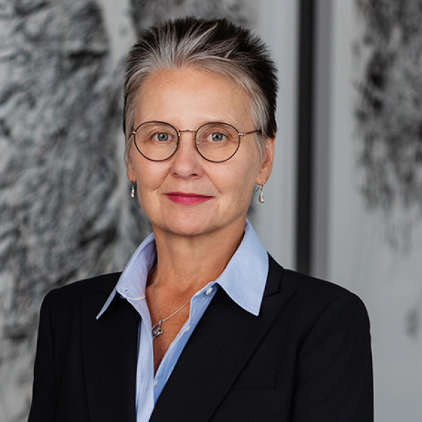 Photo of Claudia R. Tobler
